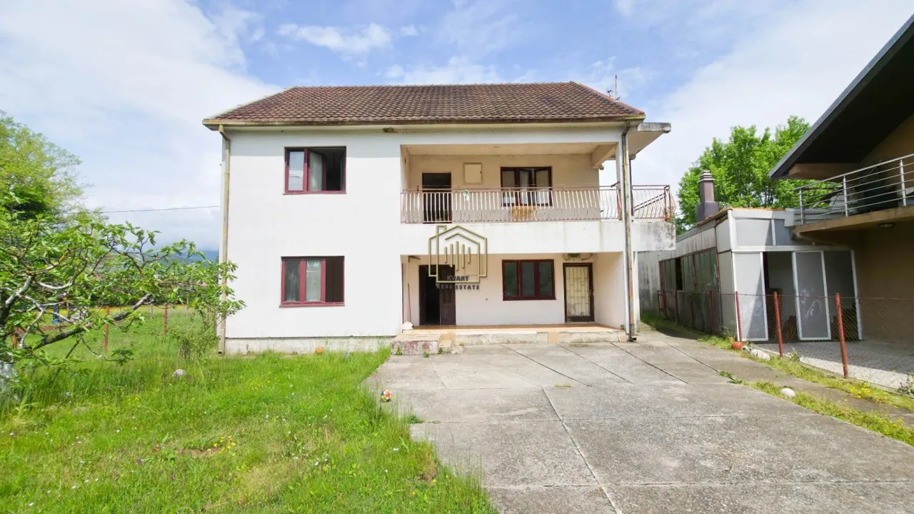 Prodaja, kuća, 200m², Grlić, Danilovgrad