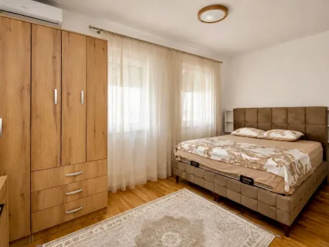 Izdavanje, trosoban stan, 97m², Zabjelo, Podgorica - image 11
