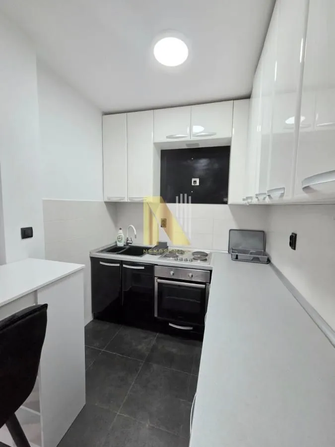 Izdavanje, jednosoban stan, 43m², Nova Detelinara, Novi Sad Sve Podlokacije