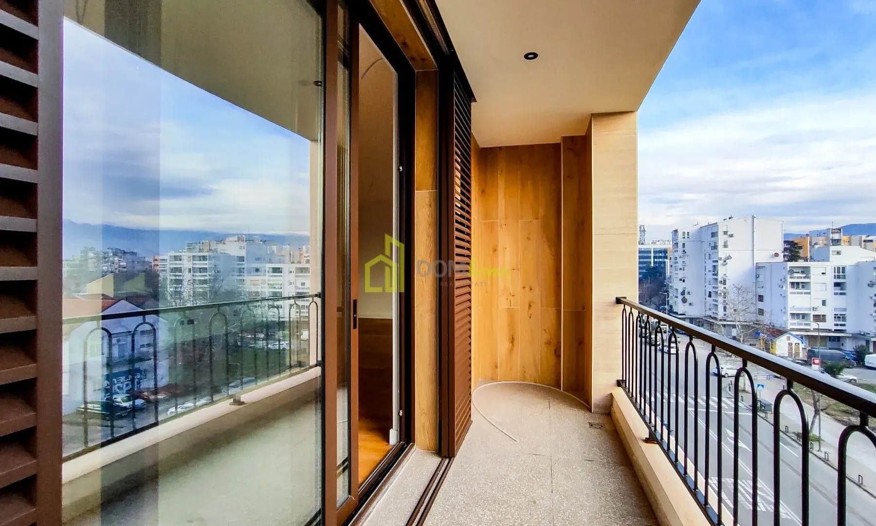 Rent, three bedroom apartment, 143m², Centar, Podgorica