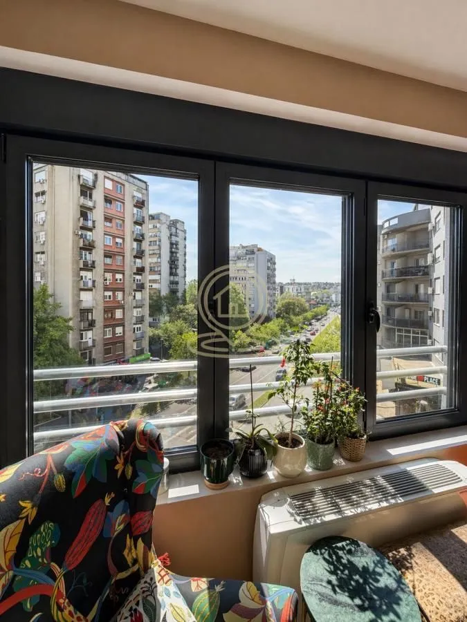 Sale, three bedroom apartment, 69m², Južni Bulevar, Vračar Sve Podlokacije