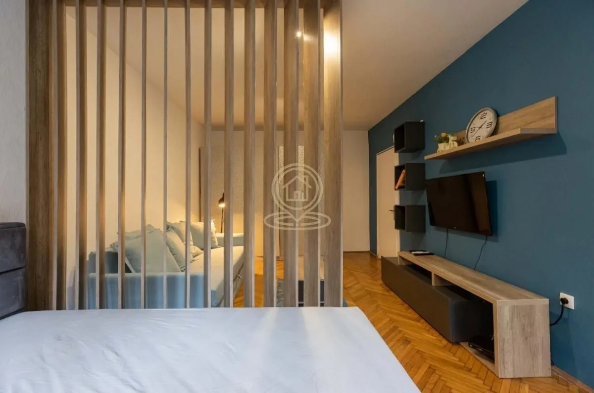 Rent, one bedroom apartment, 38m², Stari Grad, Beograd
