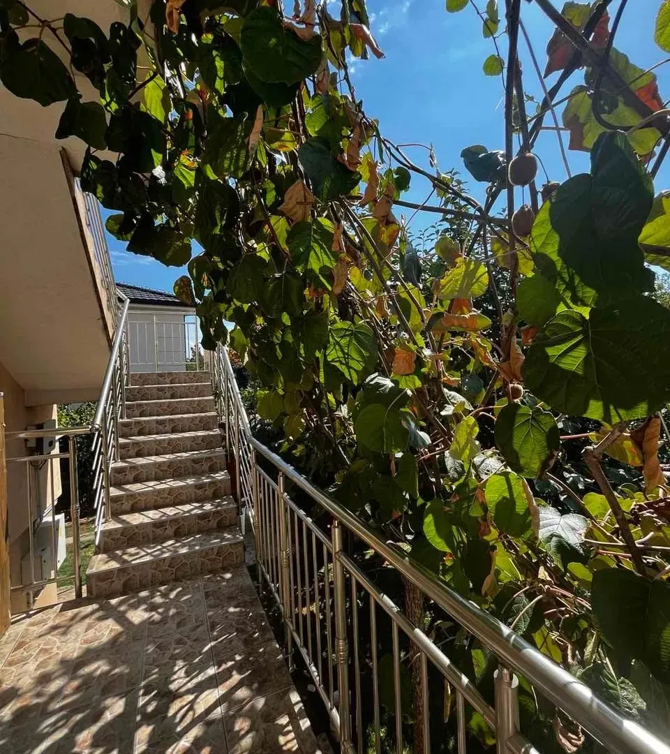 Izdavanje, dvosoban stan, 60m², Masline, Podgorica