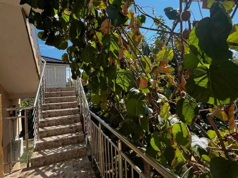 Izdavanje, dvosoban stan, 60m², Masline, Podgorica - image 2