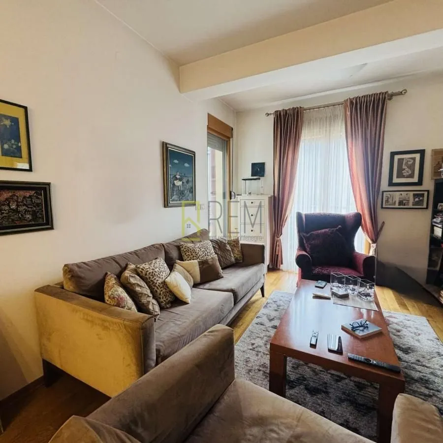 Prodaja, dvosoban stan, 62m², Podgorica, Crna Gora