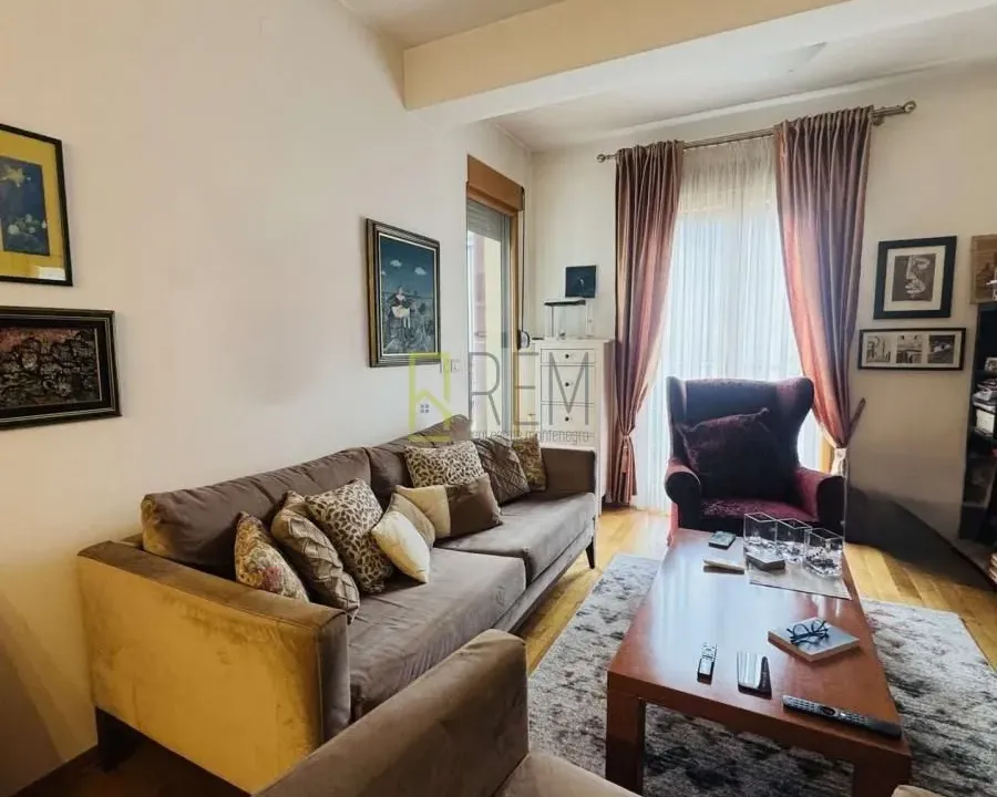 Prodaja, dvosoban stan, 62m², Podgorica, Crna Gora