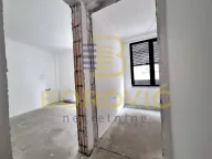 Prodaja, četvorosoban stan, 183m², Vračar Hram, Vračar Sve Podlokacije - image 14