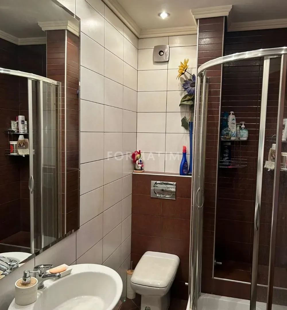 Rent, four bedroom apartment, 101m², Đeram Pijaca, Beograd