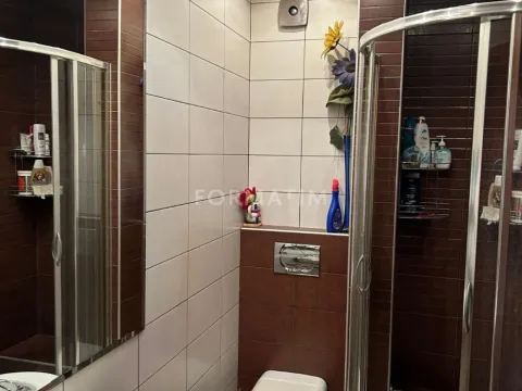 Izdavanje, četvorosoban stan, 101m², Đeram Pijaca, Beograd - image 15