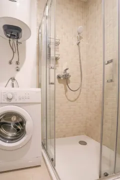 Rent, two bedroom apartment, 64m², Bečići, Budva - image 7