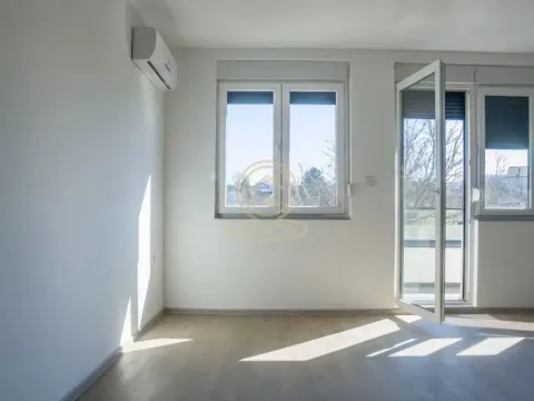Prodaja, četvorosoban stan, 78m², Sremska Kamenica, Petrovaradin - image 8