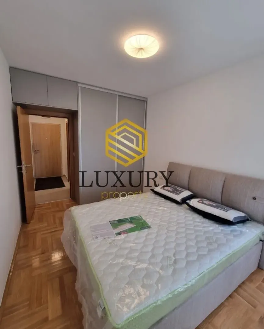 Rent, apartment, 47m², Stari Aerodrom, Podgorica