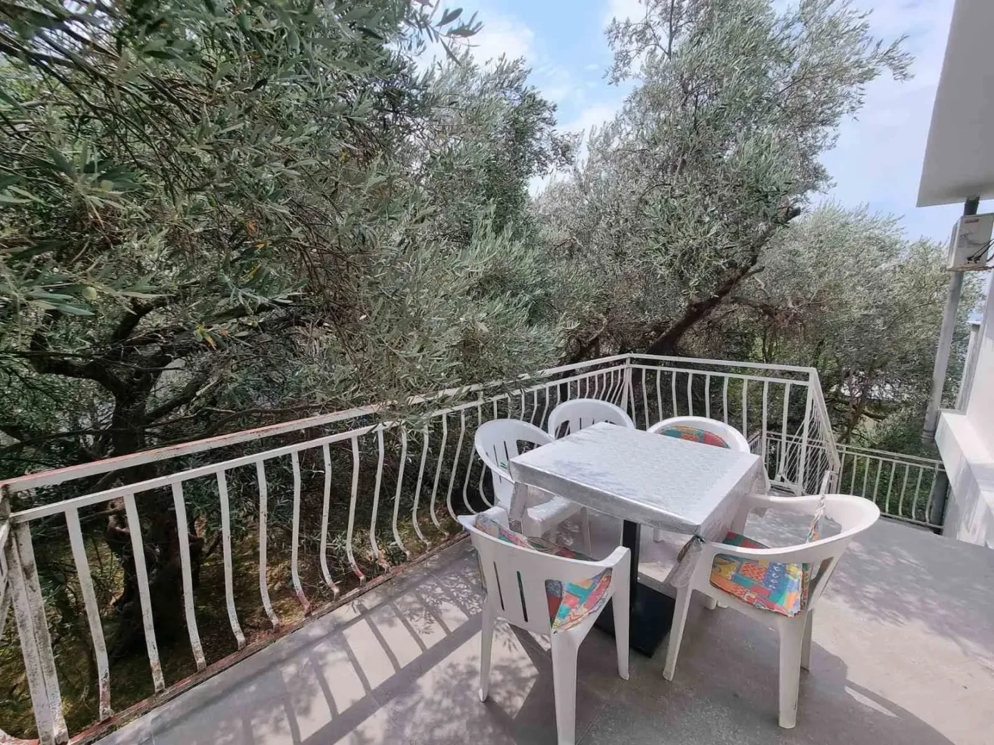 Rent, two bedroom apartment, 120m², Sveti Stefan, Budva
