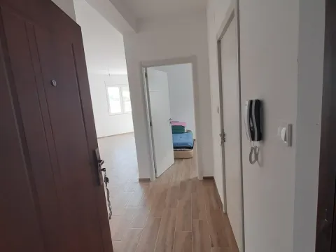 Prodaja, stan, 50m², Herceg Novi, Crna Gora - image 2