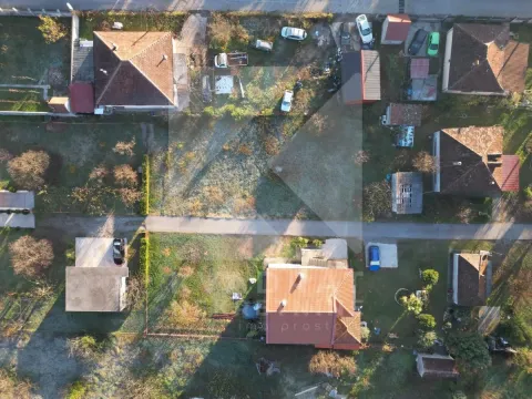 Prodaja, plac, 644m², Tološi, Podgorica - image 2
