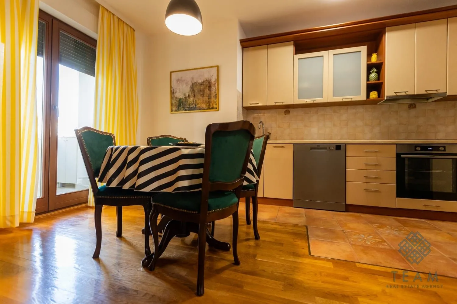 Izdavanje, jednosoban stan, 54m², Stari Aerodrom, Podgorica