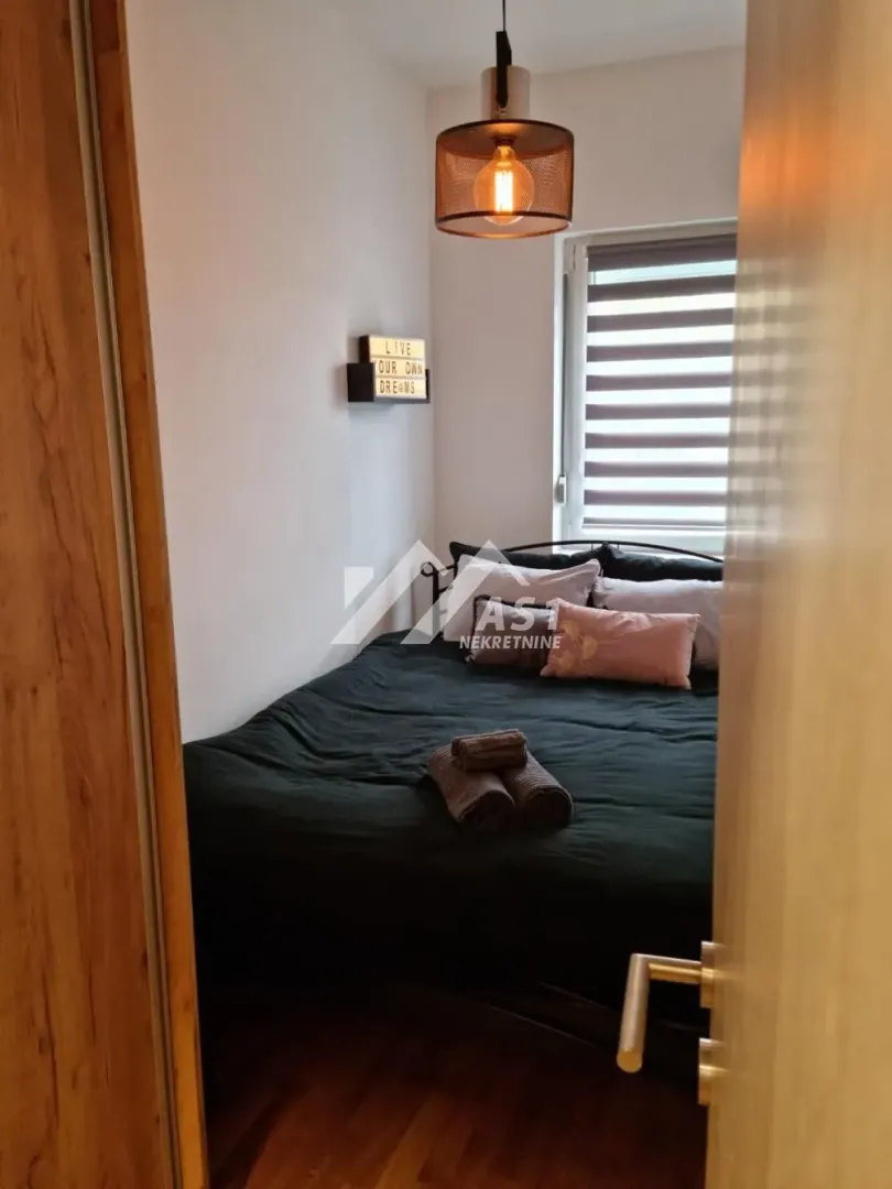 Izdavanje, jednosoban stan, 38m², Grbavica, Novi Sad Sve Podlokacije