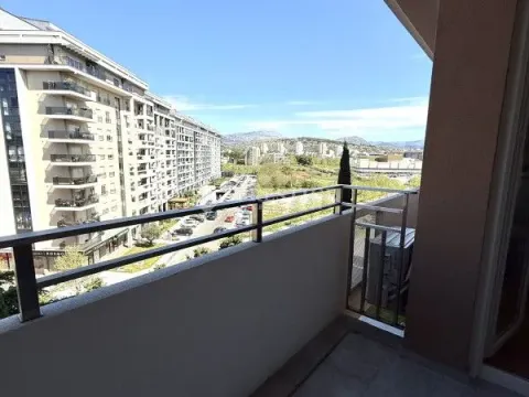Rent, one bedroom apartment, 49m², Central Point, Podgorica - image 11