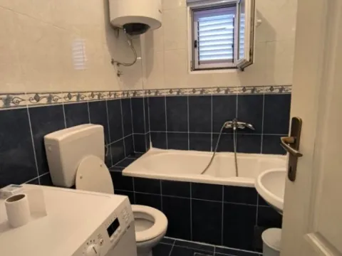 Izdavanje, jednosoban stan, 39m², Mainski Put, Budva - image 4