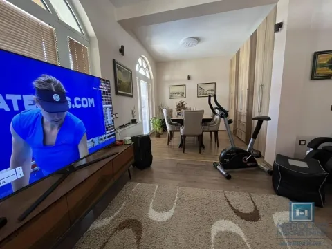 Prodaja, kuća, 400m², Centar, Jagodina - image 6