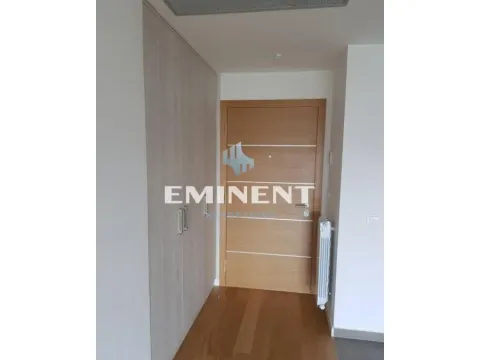 Izdavanje, trosoban stan, 88m², Savski Venac, Beograd - image 10