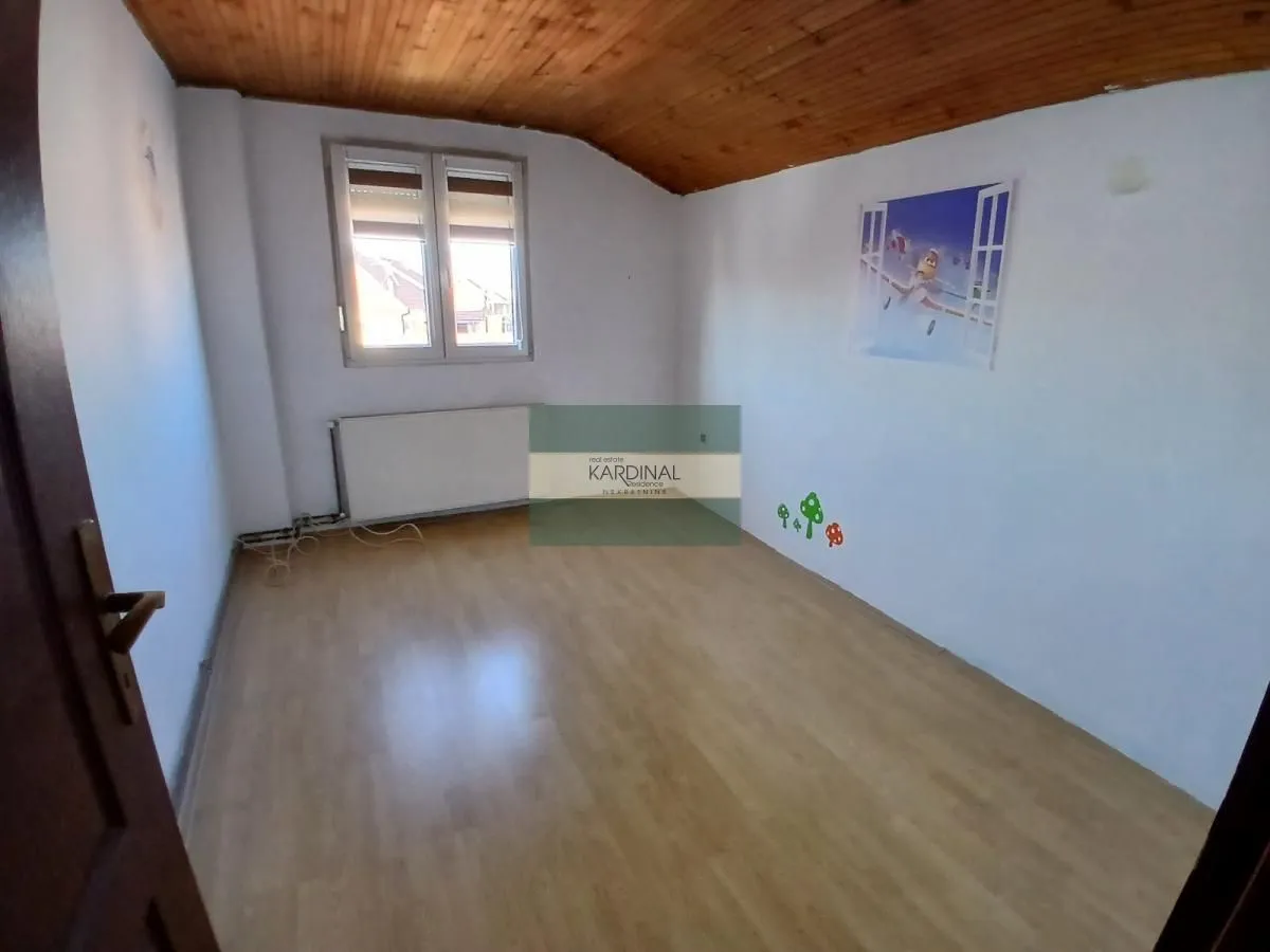 Prodaja, kuća, 240m², Jabučar, Kragujevac