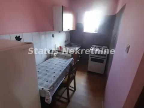 Izdavanje, trosoban stan, 50m², Petrovaradin, Novi Sad - image 5