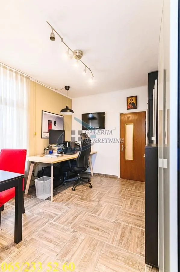 Sale, studio apartment, 24m², Stari Grad, Beograd