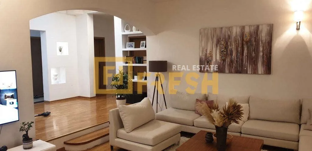 Rent, house, 300m², Vranići, Podgorica