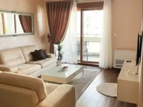 Izdavanje, dvosoban stan, 70m², Master Kvart, Podgorica - image 2