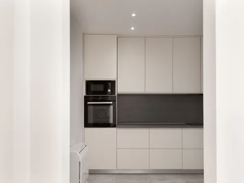 Sale, five bedroom apartment, 253m², Kotor, Crna Gora - image 8