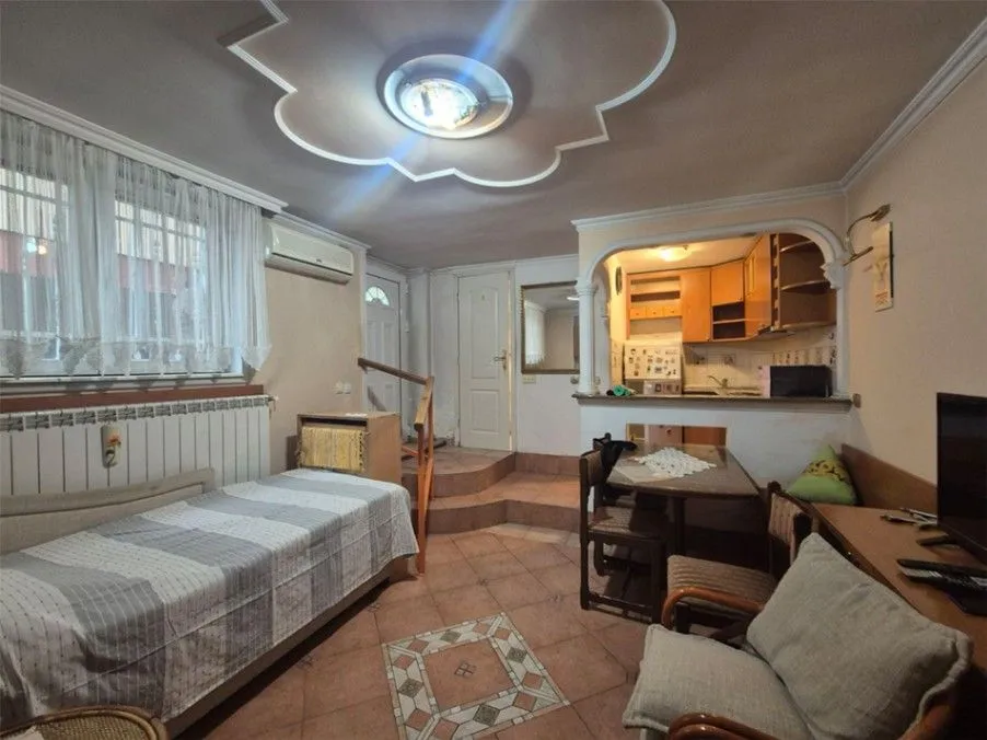 Prodaja, dvosoban stan, 32m², Cerak, Beograd