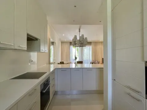 Rent, two bedroom apartment, 125m², Porto Montenegro, Tivat - image 13