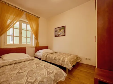 Prodaja, četvorosoban stan, 89m², Sveti Stefan, Budva - image 6