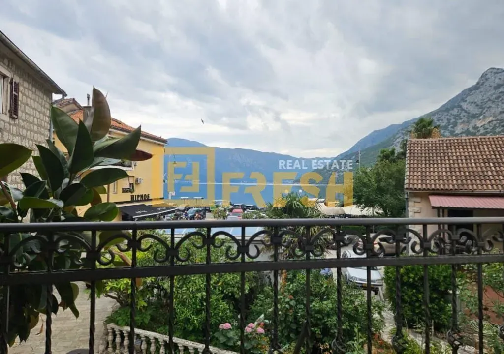 Prodaja, jednosoban stan, 56m², Kotor, Crna Gora