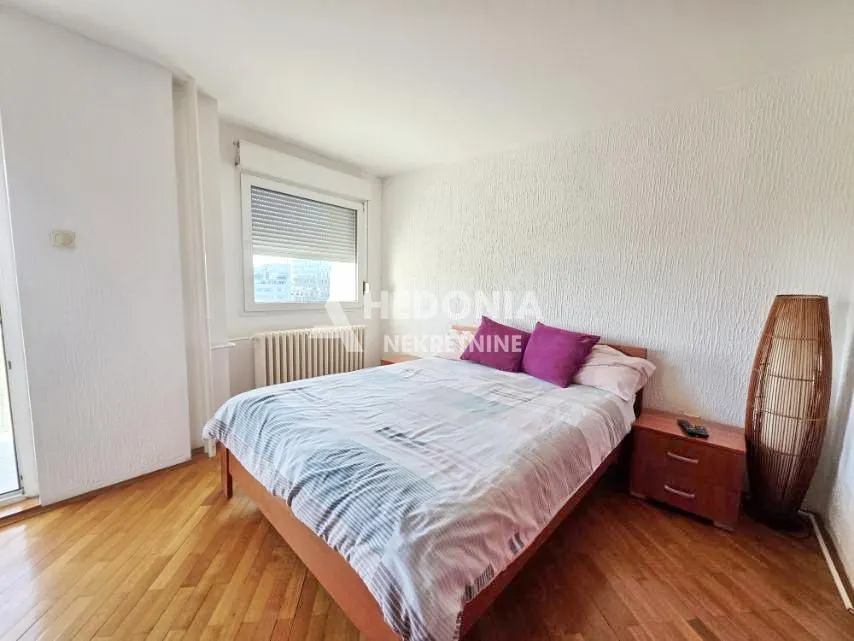 Prodaja, dvosoban stan, 58m², Novi Beograd Blok 28, Novi Beograd Sve Podlokacije