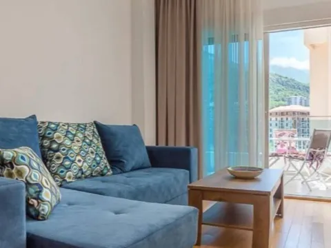 Prodaja, dvosoban stan, 55m², Bečići, Budva - image 1