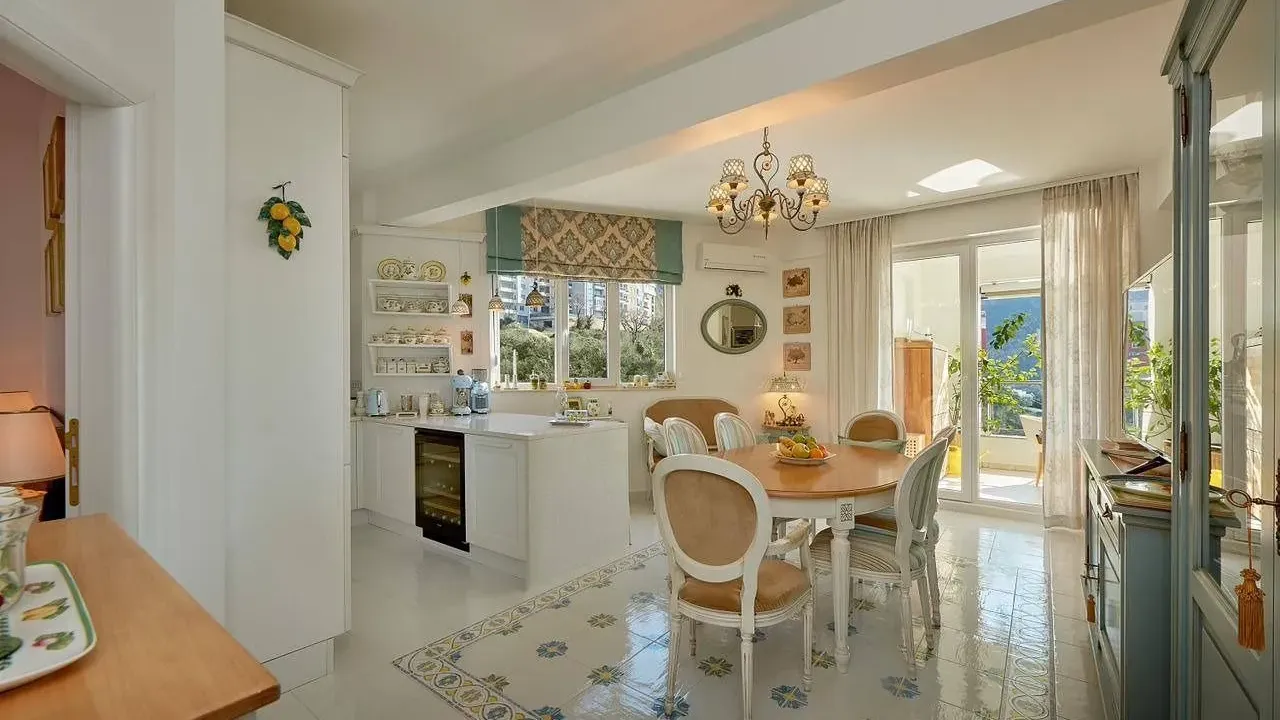 Sale, three bedroom apartment, 150m², Bečići, Budva