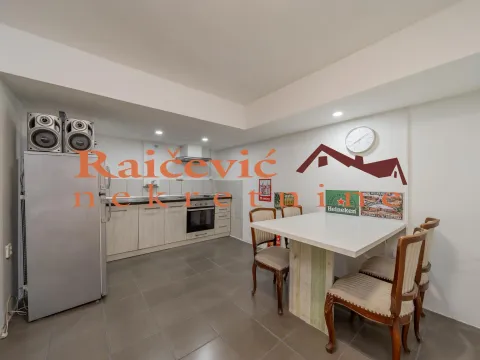 Prodaja, dvosoban stan, 43m², Savski Venac, Beograd