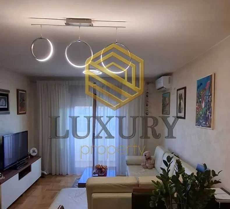 Sale, one bedroom apartment, 67m², Stari Aerodrom, Podgorica