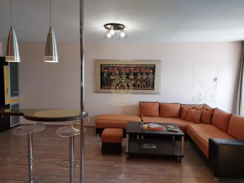 Rent, four bedroom apartment, 115m², Palilula Sve Podlokacije, Beograd - image 9