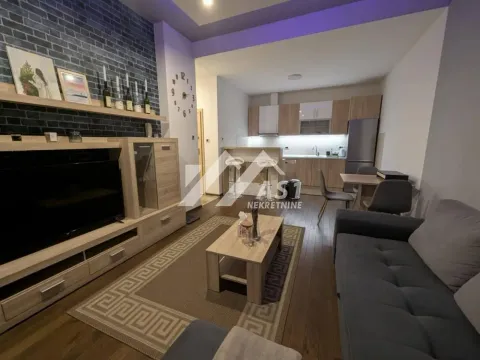 Izdavanje, dvosoban stan, 50m², Adamovićevo Naselje, Novi Sad Sve Podlokacije - image 4