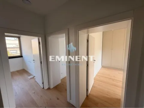 Izdavanje, poslovni prostor, 151m², Tašmajdan, Palilula Sve Podlokacije - image 7