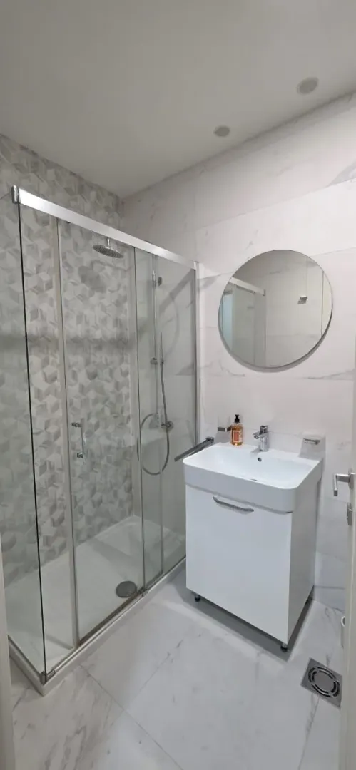 Prodaja, jednosoban stan, 40m², Central Point, Podgorica