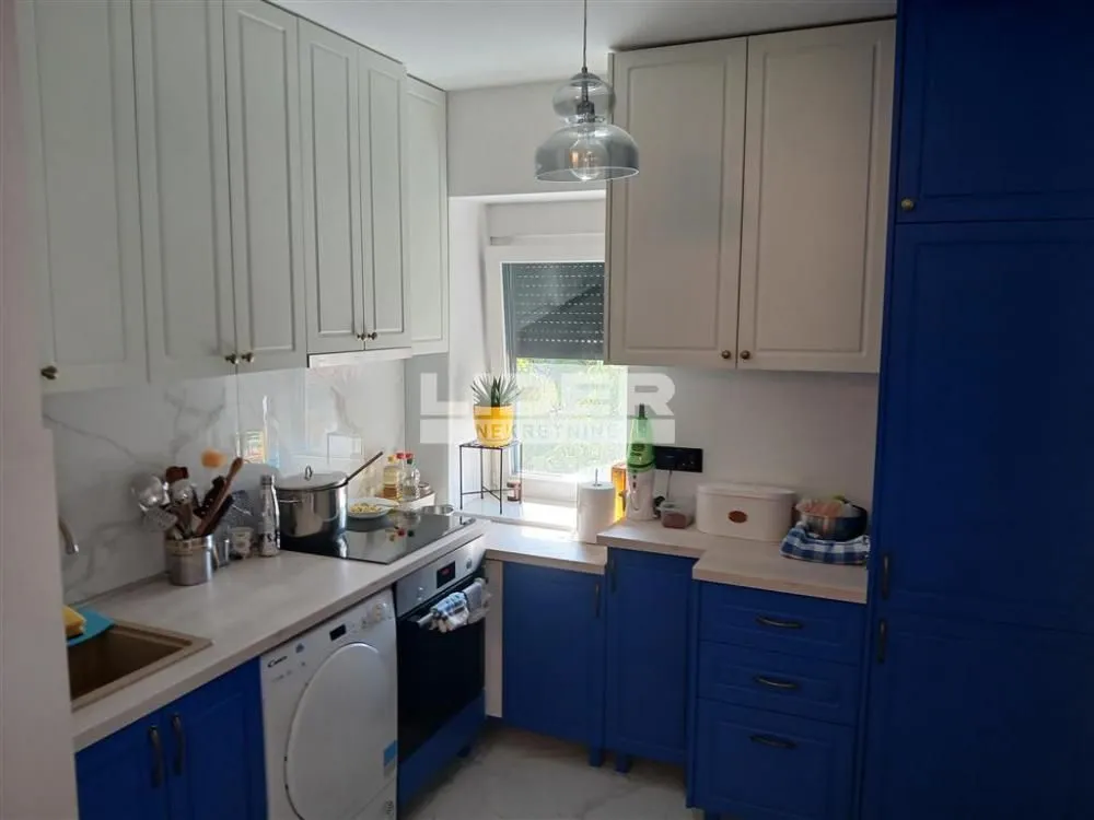 Sale, apartment, 150m², Uciteljsko Naselje, Zvezdara Sve Podlokacije