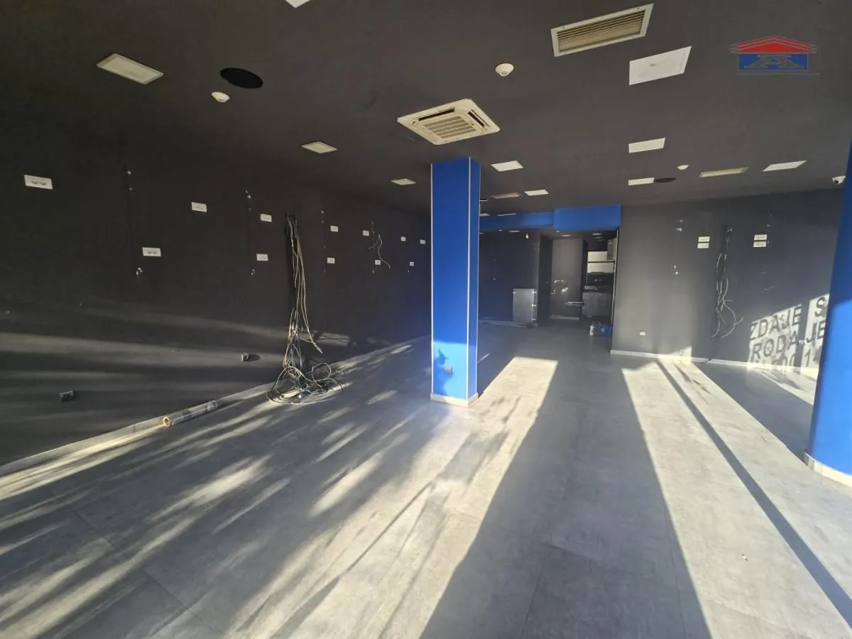 Rent, office space, 306m², Grbavica, Novi Sad Sve Podlokacije
