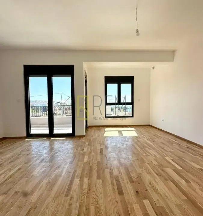 Prodaja, dvosoban stan, 69m², Bar, Crna Gora