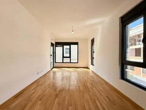 Prodaja, dvosoban stan, 67m², Donja Gorica, Podgorica - image 1