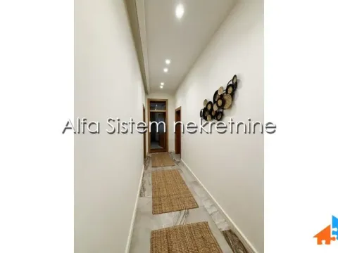 Rent, apartment, 200m², Savski Venac, Beograd - image 16