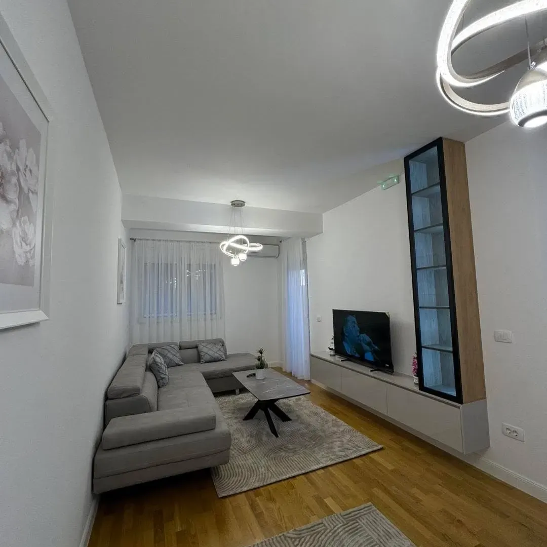 Rent, one bedroom apartment, 47m², Centar, Bar